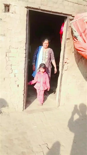 Zahoor Hamida Malik (@zahoorhamidamalik)’s videos with original sound - Singer Tahir Farooq