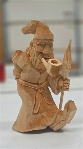 Johnny Layton on Instagram: "WIZARD!!! 2nd and last day at Wayne's and I carved a Witch Roughout into an epic Wizard! Roughout bad a fun pose and an oversized witch head, I was able go go deep enough to find a good beard in there! 😀 #woodcarving #caricaturecarving #wizard #lotr #fantasyart #fantasy #dnd #lotrart #woodart #folkart"
