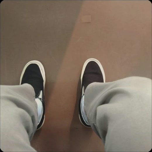 Attention - Charlie Puth Lyrics with English Translation