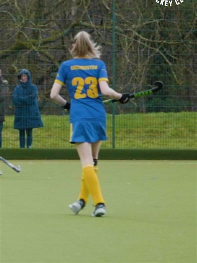 Riley and Jack walk us through the safety equipment we use in hockey 🏑🛡️ This is very important information that we all must understand to keep our sport enjoyable and safe! 💙💛 #scottishhockey #uddyhockey #uddyfamily #uddyfamily