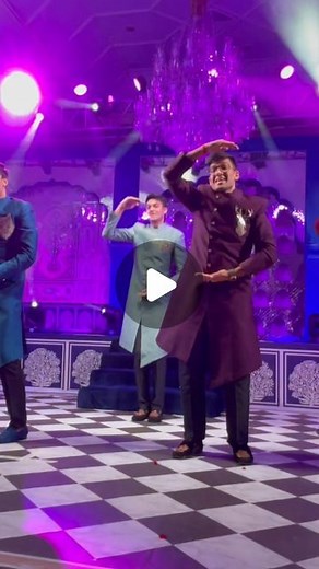 Happy Dancing Feet | Choreographer on Instagram: "These chhote chhote bhai’s and behen’s are giving some bade bade sangeet goals 🤩 . . . Choreography: @happydancingfeet100 Team: @meowhek @prakash.parmar.370 @officialjt.arora Event by: @weddingsbyesl Sangeet: @u.ka.jjashn | @aashsangujj In frame: @kushaljaipuria @vtekriwal15 @vanshaj.tekriwal @aneeshsanghai @shreyasanghai @vedikasanghai . . . . #chhotechhotebhaiyonkebadebhaiya #chhotechhotebhaiyonke #HumSaathSaathHain #SaifAliKhan #KarismaKapoor