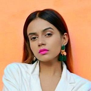 Komal Pandey Boyfriend 2026: Dating History & Exes - CelebsCouples