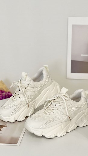 最强老爹鞋来了！😎 亲测体验 穿久不痛 旅行没烦恼 ☺️ #5/6星期一830pm直播上架 | Classy Twenty One