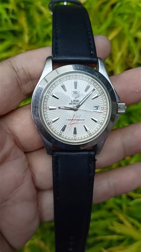Sabakota on Instagram: "❌TERJUAL❌ TAG HEUER LINK TIGER WOODS Analog Watch Second | Jam Tangan Pria Preloved . Tipe : Tag Heuer Tiger woods (replika/second) Case: Stainless steel solid, Lug 18mm Mesin : Epson Corp Quartz Japan Jenis : Jam tangan pria Kaca/MIKA : Mineral glass (mulus) Dial : Bersih Relatif Mulus Dimensi casing : ±38mm, tebal ±7mm Quickset : Analog Normal, Tgl Normal Knop/crown : Ori Bawaan Strap : Kulit PU After Market Movement : Quartz (Battery) Kelengkapan : Jam Only Water Resis