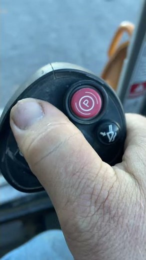 Case Skidloader stuck in ISO won’t switch TR270 tr270