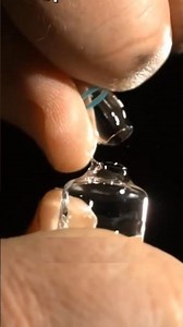 شظايا في الدوا؟! شوف الحقيقة بنفسك 💉🧪