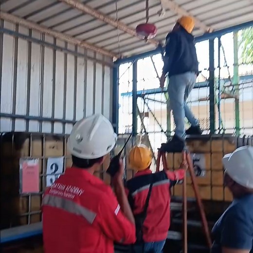 Maintenance Fire Alarm System #alarmsound #firealarm #firealarmsystems #firealarmpanel