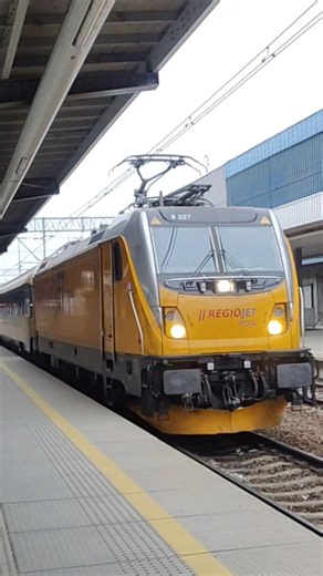 RegioJet w Poznaniu Głównym #shorts #train #pociągi
