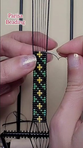 DIY beaded loom bracelet #handmadejewllery #loombracelet #beadedbracelet #shorts #diygiftideas