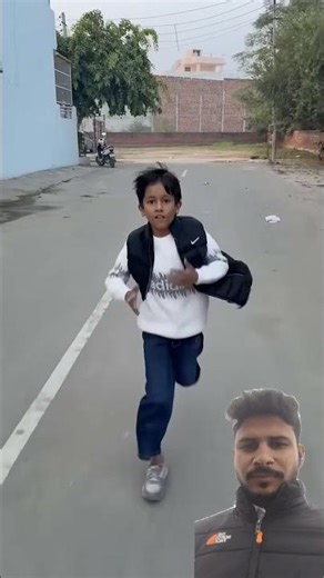 Building Wooden Log Cabin in Forest 🌲🥰 Survival House Step by Step