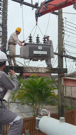 ⚡ Installing a Pole-Mounted Transformer! 🔧 | Utility Lineman #TransformerInstallation #UtilityWork