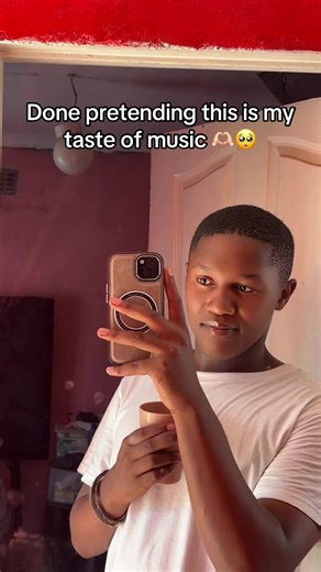 Lloyiso Ngxabane 👽 (@lloyiso_0)’s videos with Mama Ndiyahamba - The Soil