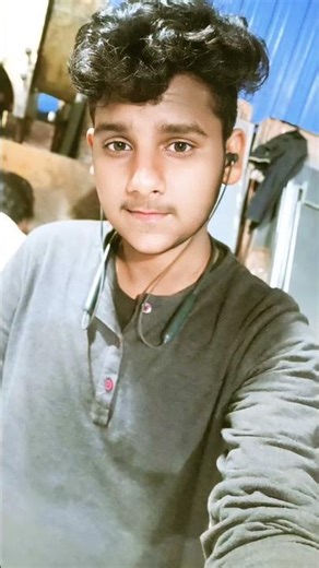 bewafa pyar ki rahon me mujhe chhod diya#hindisong itna najuk hai mera dil use ki tod diya