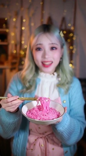 Some noodle time 🍜 #asmr #foodiechronicles #eatingsounds #foodie #fancam #eatingasmr