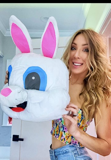 Well lets do this! #easter #bunny #easterbunny #eggs #dance #character #rabbit #mascot #kids #fun #egg #basket #chick #amanda #hunt @Hoffman @Sarah Hoffman