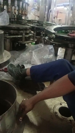 Rinsing machine overhauling in progress.