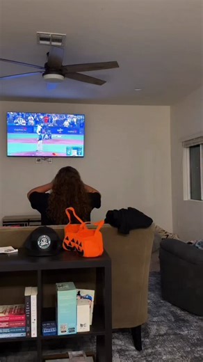I LOVE LA 💙⚾️ | Ashleigh Dunn