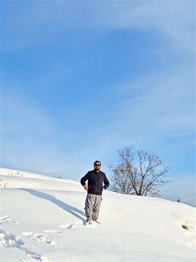Walking through knee-deep snow requires focus, balance, and steady movement. Every step is a challenge, but the experience is unmatched. It feels less like a normal hike and more like stepping onto another planet, surrounded by silence and untouched white landscapes ❄️ #snowadventure #winterfashion #cloud9 #outdoorlife #explorenature