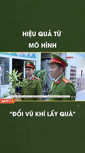 Thực hiện chỉ đạo của Bộ Công an về mở đợt cao điểm xử lý vi phạm về quản lý, sử dụng vũ khí, vật liệu nổ, công cụ hỗ trợ và pháp, thời gian qua, Công an các đơn vị địa phương đã triển khai nhiều biện pháp tuyên truyền, vận động nhân dân giao nộp vũ khí, vật liệu nổ, công cụ hỗ trợ và pháo. Mô hình “Đổi vũ khí, vật liệu nổ, công cụ hỗ trợ lấy quà” của lực lượng Công an cơ sở là một cách làm hay cần được nhân rộng. Ghi nhận tại Hải Phòng. Nguồn : ANTV #antv #truyenhinhcongannhandan #vukhi | ANTV 