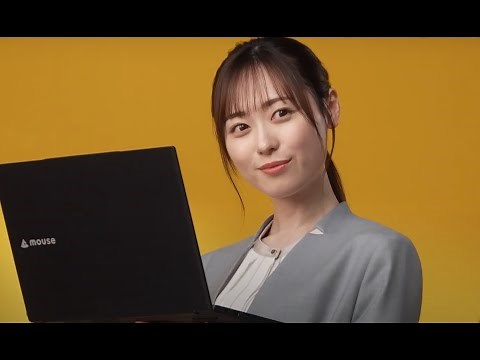 “まいんちゃん”福原遥がスーツでキリリ！ ふんわり“おうち時間”スタイルも マウスコンピューターCM＆メイキング映像