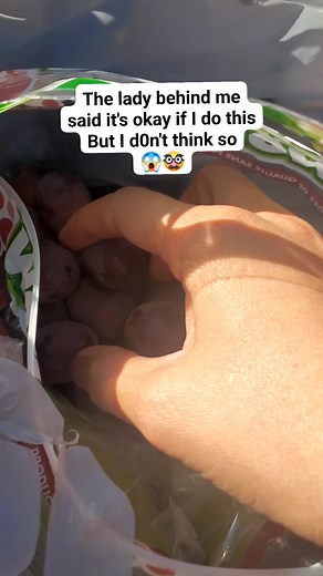 Not eating it🧐🤠 #grape #fruitsalad #might #advice | Lea Robertson