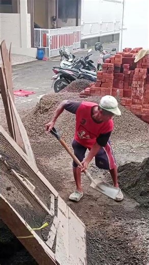 How to make a soft mixture,,, sift the sand with wire mesh