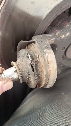 Ford Mk6 Transit RWD. How To Replace The Front Lower Ball Joint. Full Video. In Less Than 1 Minute!