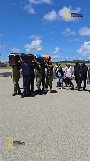 Late Sir Julius Chan's casket is being carried by disciplined forces to his official vehicle, where he will be taken to the Provincial government house for a short stop over. | NBC News PNG