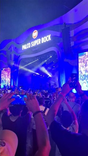 ⭐️ Everyone waited for that song. including missing a good spot for Linkin Park later. #hoobastank