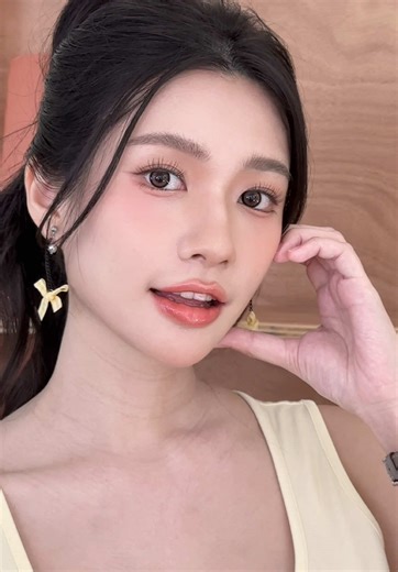 Peachy Makeup Look Tutorial for a Fresh Appearance