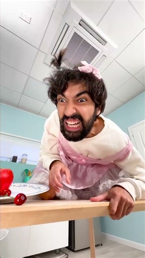 The Great Cockroach Escape! 🐞💥