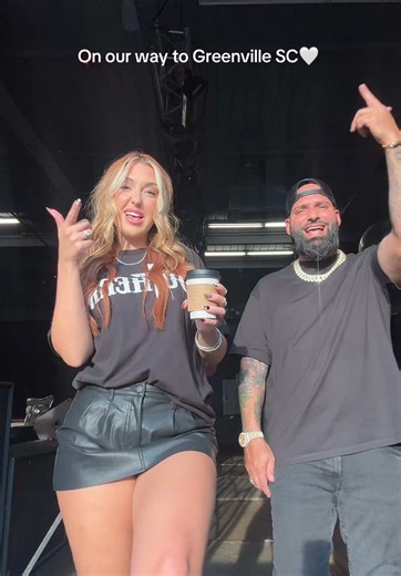 Savannah Dexter and Brabogator Live Show in Greenville