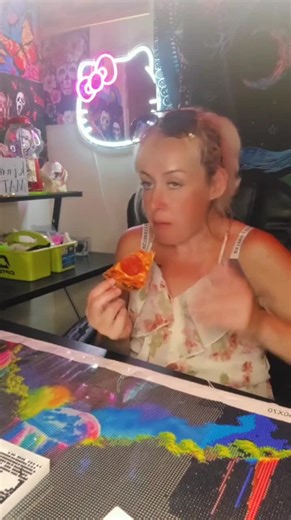 Ready to relax and create? Sparkle your stress away with our all-in-one DIY diamond art kit!