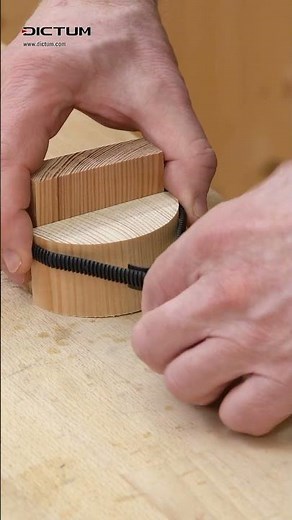 Title - with actor - #dictum