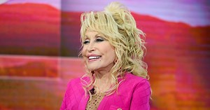 Dolly Parton to star in a musical on TikTok about Taco Bell's Mexican pizza