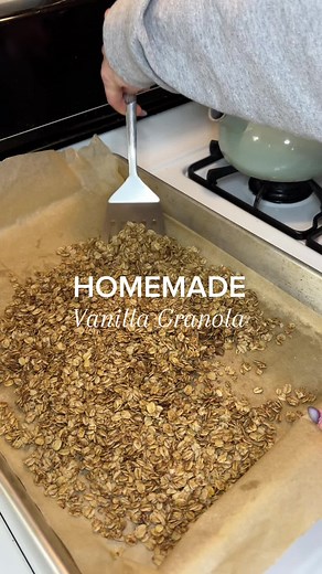 Homemade Granola Recipe: Easy Steps to Make Vanilla Granola