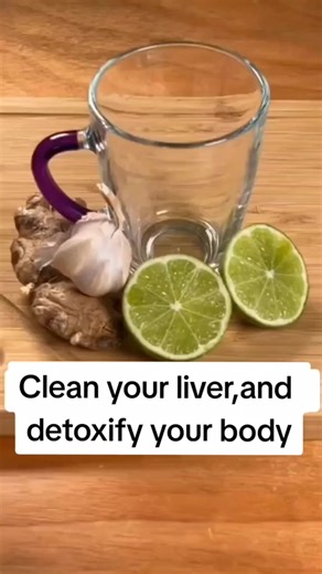 Drink 1 cup of this powerful lime and ginger detox juice to cleanse your liver and reset your body! Follow Weight Loss Tips & Advice ✨ #detoxyourbody #detoxdrink #cleanse #detoxdiet #detox #cleansing #bloating #bellyfatloss #detoxwater #ginger #DetoxChallenge #juicecleanse #fatlosstips #Bloating #detoxjuice #fatburner Credit: changeyolifetoday on tk | Weight Loss Tips & Advice