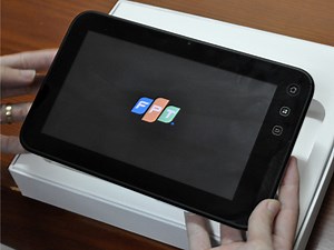 Các cá nhân xuất sắc sẽ nhận FPT Tablet từ ngày 24/3