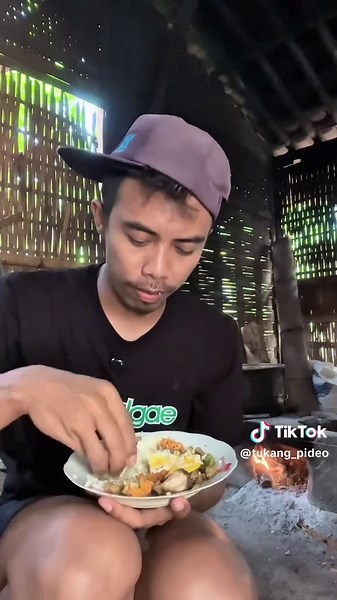 Lagu Wong Urip Jan Jane Sawang Sinawang Bolo