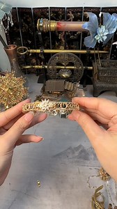 6.8M views · 166K reactions | This elegant-looking #bracelet  is actually a deadly hidden #weapon ⚔️ — beauty and danger wrapped into one! （Cr: #douyin user 大冲冲） | Shanghai Daily 上海日报 | Facebook