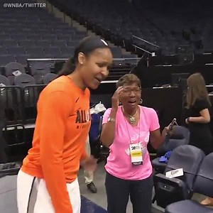 This fan's reaction to meeting Maya Moore gives us all the feels. (via WNBA) | ESPN