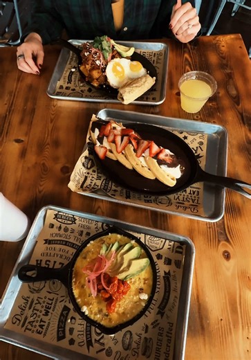 Bestie date, Inked Pig edition: one ‘keep it classic,’ one ‘try everything on the menu’ – but always the best vibes. Share this to your BBQ bestie ☺️ #bbqtime #theinkedpig #foodieforlife #localbbq #fyp