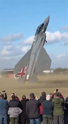 Unbelievable 😮 UK 🇬🇧Airshow Stunt Caught on Camera 💥 (part 2)