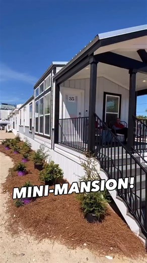 Chance’s Home World on Instagram: "The “MINI-MANSION” this smaller mobile home/tiny house is a small amount of space but fully LOADED! Built by Oak Creek Homes and apart of their smart cottage series! Watch the FULL tour on the channel for all the info and details, LINK IN BIO! #mobilehome #tinyhouse #prefabhouse #manufacturedhomes #housetour #tinyhome"