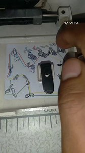 33K views · 634 reactions | Como enhebrar o colocar los hilos a la maquina de coser overlock #coser #costura | El mundo de la costura | Facebook