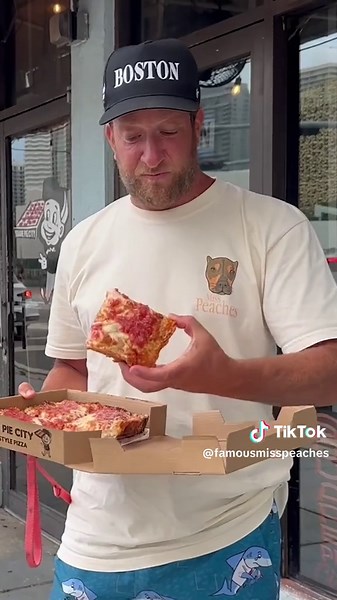 Papa invited me on a pizza review! People are telling me it’s a big deal #misspeaches