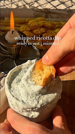 Herby Whipped Ricotta Dip 🧀 Quick, airy, addictive - try with crispy bread. recipe below⤵️