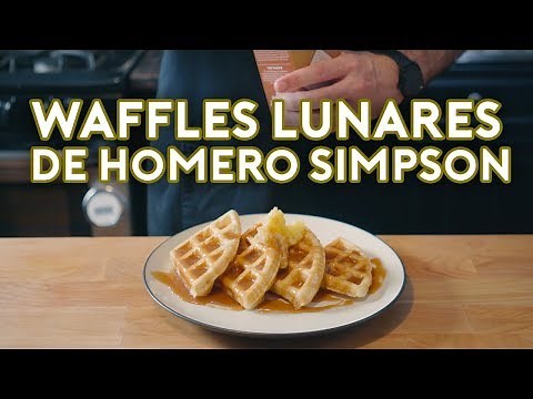 Binging con Babish: Waffles Lunares de Homero Simpson