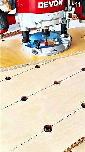 Routing plywood along dashed guide lines precisely
