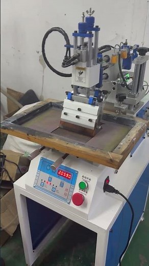 Small flat screen printing machine, oblique arm screen printing machine丝印机，移印机，丝网印刷机厂家直销